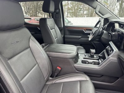 2023 GMC Sierra 1500 4WD Crew Cab 147" Denali