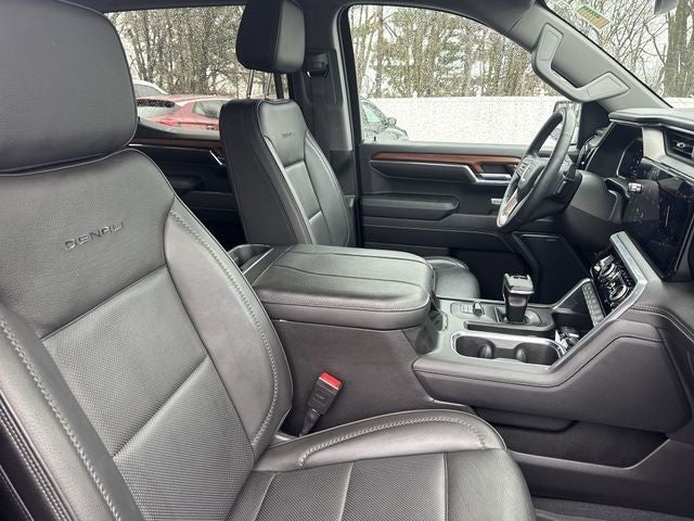 2023 GMC Sierra 1500 4WD Crew Cab 147" Denali