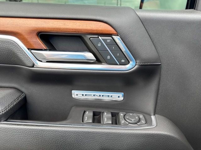 2022 GMC Sierra 1500 4WD Crew Cab 147" Denali