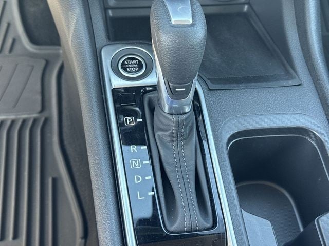 2025 Nissan Sentra SV CVT