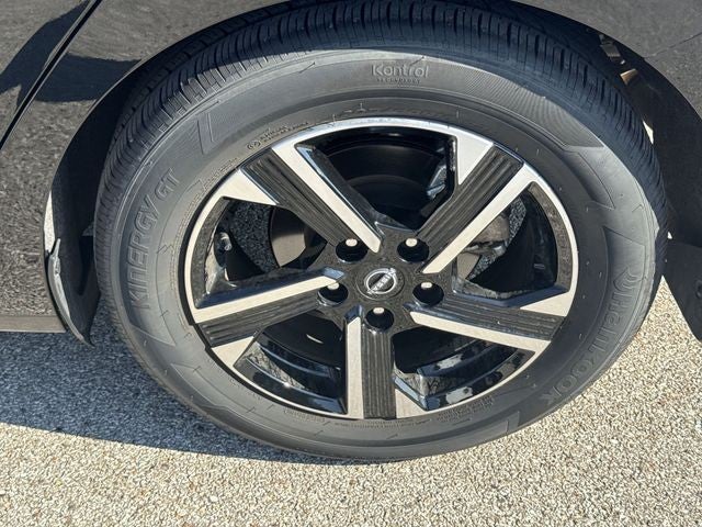 2025 Nissan Sentra SV CVT