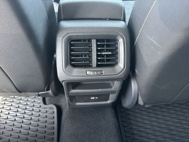 2024 Volkswagen Taos SE FWD