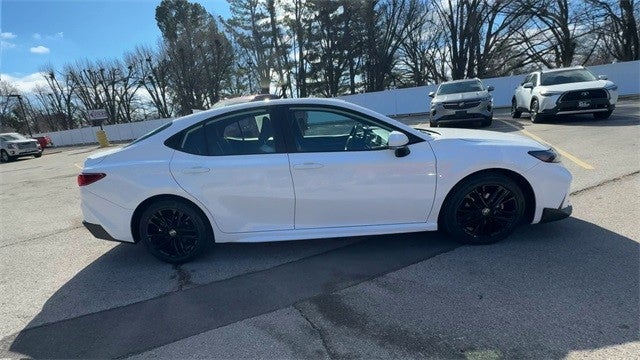 2025 Toyota Camry LE (Natl)