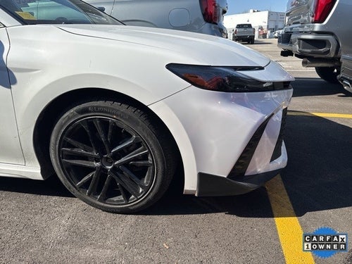 2025 Toyota Camry LE (Natl)