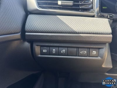 2025 Toyota Camry SE (Natl)