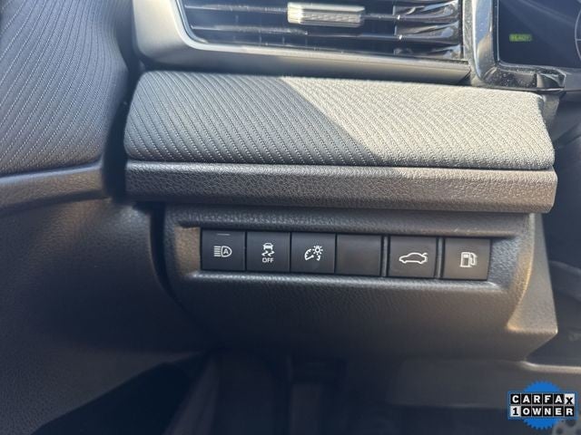 2025 Toyota Camry SE (Natl)