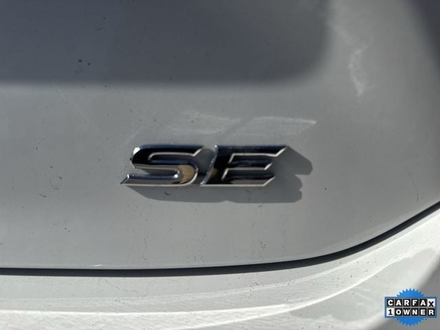 2025 Toyota Camry SE (Natl)