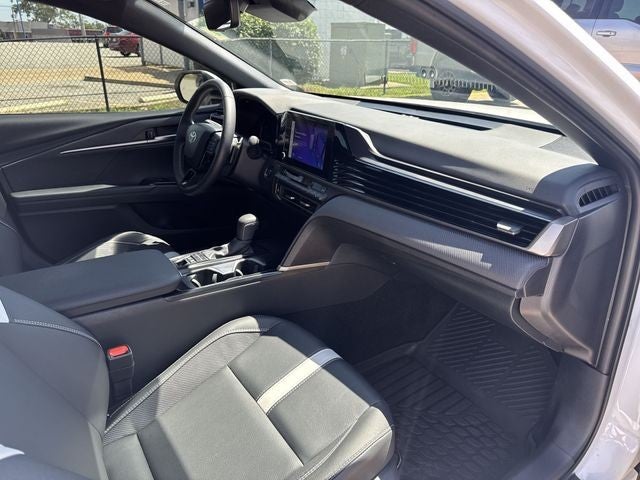 2026 Toyota Camry LE (Natl)