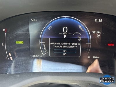 2025 Toyota Camry SE (Natl)