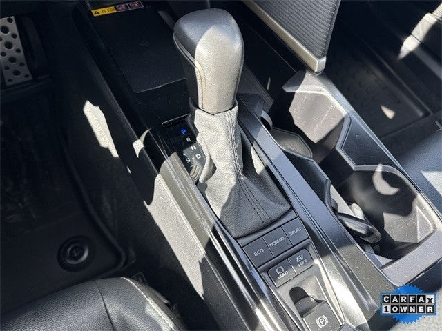 2025 Toyota Camry SE (Natl)