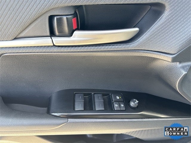 2025 Toyota Camry SE (Natl)