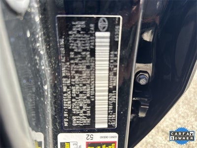 2025 Toyota Camry SE (Natl)