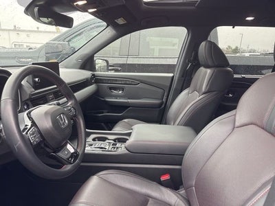 2025 Honda Pilot Black Edition AWD