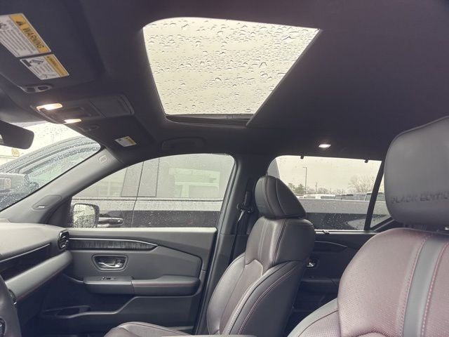 2025 Honda Pilot Black Edition AWD
