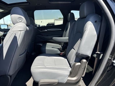 2024 Buick Enclave FWD 4dr Essence