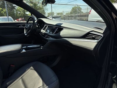 2024 Buick Enclave FWD 4dr Essence