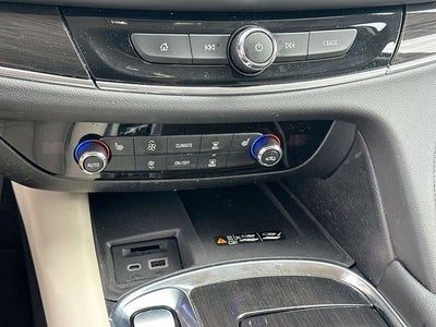 2024 Buick Enclave FWD 4dr Essence