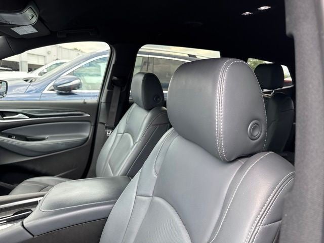 2024 Buick Enclave FWD 4dr Essence