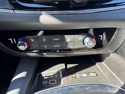 2024 Buick Enclave FWD 4dr Essence