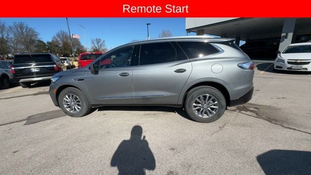 2024 Buick Enclave FWD 4dr Essence