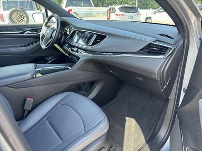2024 Buick Enclave FWD 4dr Essence