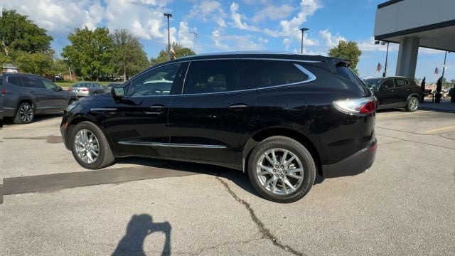 2023 Buick Enclave FWD 4dr Premium