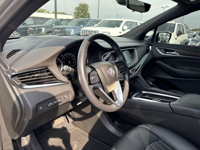 2024 Buick Enclave FWD 4dr Avenir