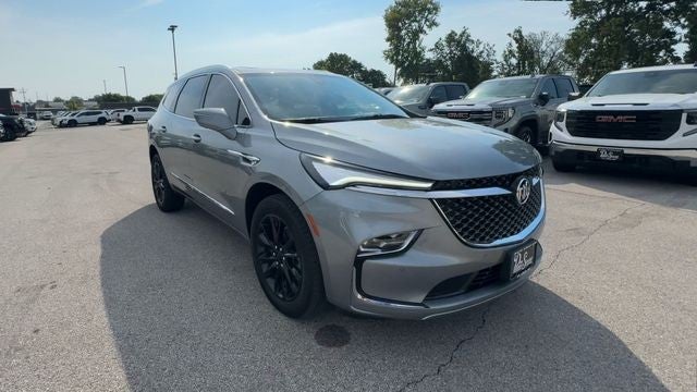 2024 Buick Enclave FWD 4dr Avenir