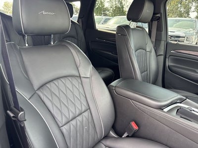 2024 Buick Enclave FWD 4dr Avenir