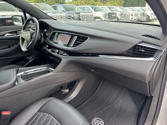 2024 Buick Enclave FWD 4dr Avenir