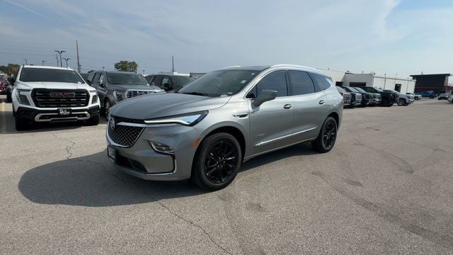 2024 Buick Enclave FWD 4dr Avenir