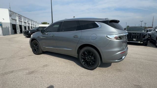 2024 Buick Enclave FWD 4dr Avenir