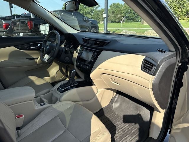 2017 Nissan Rogue FWD SL