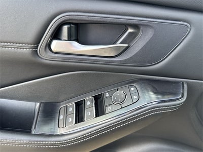 2024 Nissan Rogue AWD SL