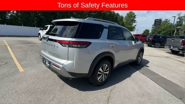 2025 Nissan Pathfinder SL 2WD