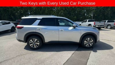 2025 Nissan Pathfinder SL 2WD