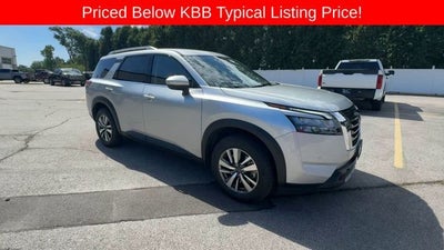 2025 Nissan Pathfinder SL 2WD