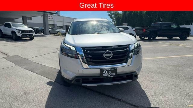 2025 Nissan Pathfinder SL 2WD
