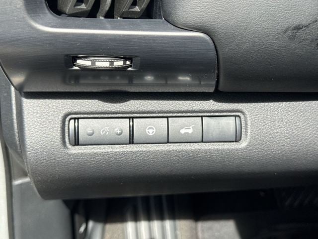 2025 Nissan Pathfinder SL 2WD