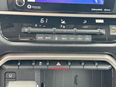 2022 Toyota Tundra 2WD SR5 Double Cab 6.5' Bed (Natl)