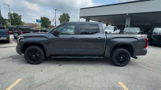 2026 Toyota Tundra 4WD SR CrewMax 5.5' Bed (Natl)