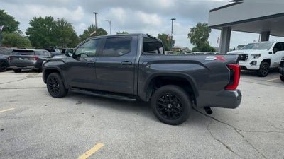 2026 Toyota Tundra 4WD SR CrewMax 5.5' Bed (Natl)