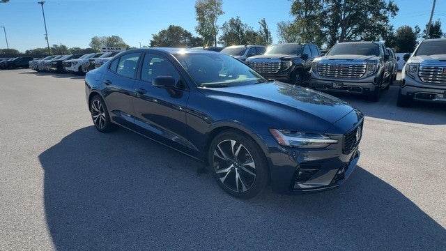 2024 Volvo S60 B5 FWD Core Dark Theme