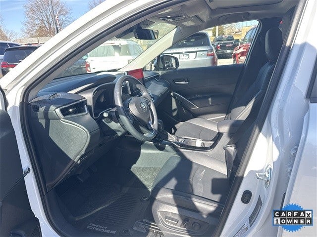 2023 Toyota Corolla Cross XLE 4WD (Natl)
