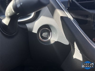 2023 Toyota Corolla Cross XLE 4WD (Natl)