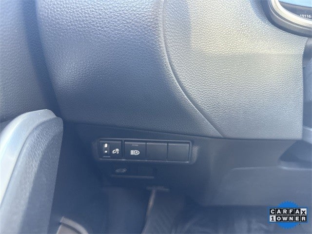 2023 Toyota Corolla Cross XLE 4WD (Natl)