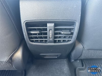 2023 Toyota Corolla Cross XLE 4WD (Natl)