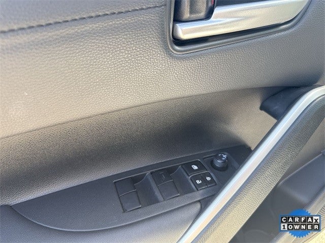 2023 Toyota Corolla Cross XLE 4WD (Natl)