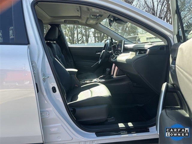 2023 Toyota Corolla Cross XLE 4WD (Natl)