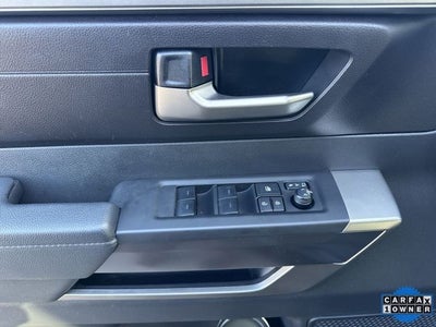 2025 Toyota Sequoia SR5 4WD (Natl)